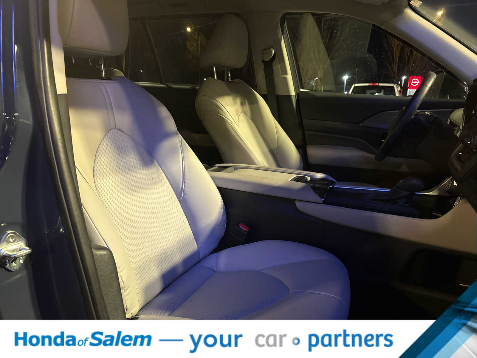 Thumbnail: 2024 Toyota Grand Highlander - 8