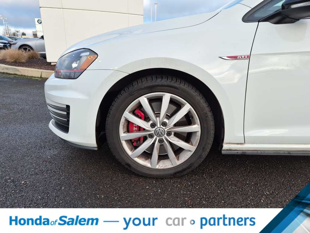 Thumbnail: 2017 Volkswagen Golf - 8