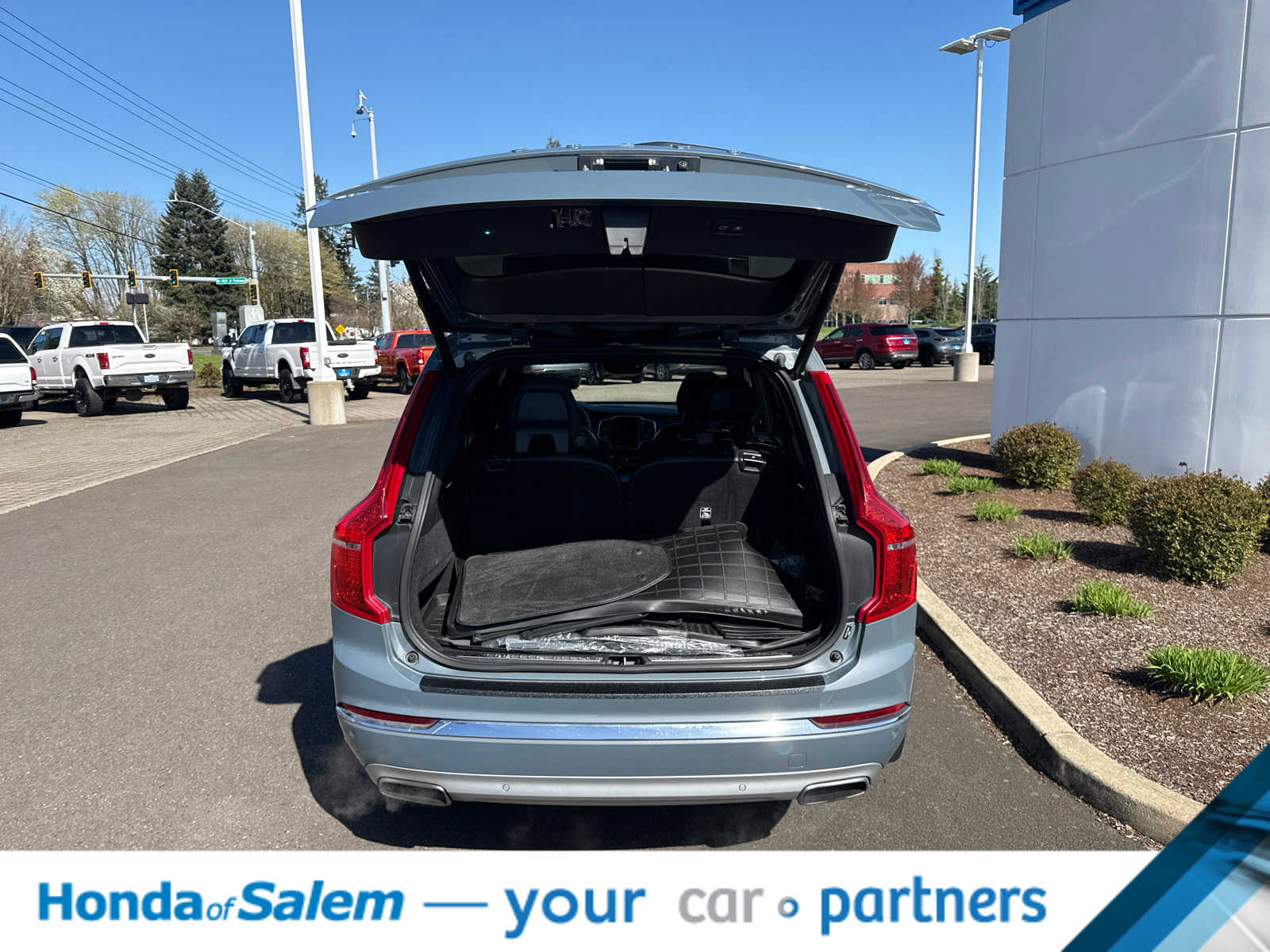 Thumbnail: 2020 Volvo XC90 - 19