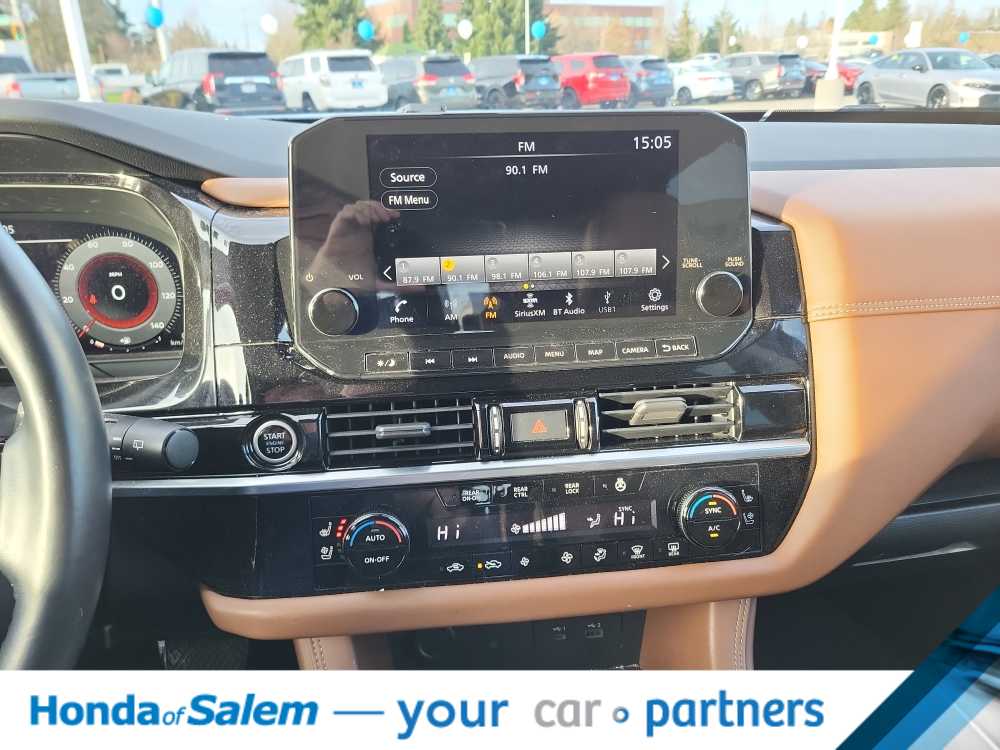 Thumbnail: 2022 Nissan Pathfinder - 16