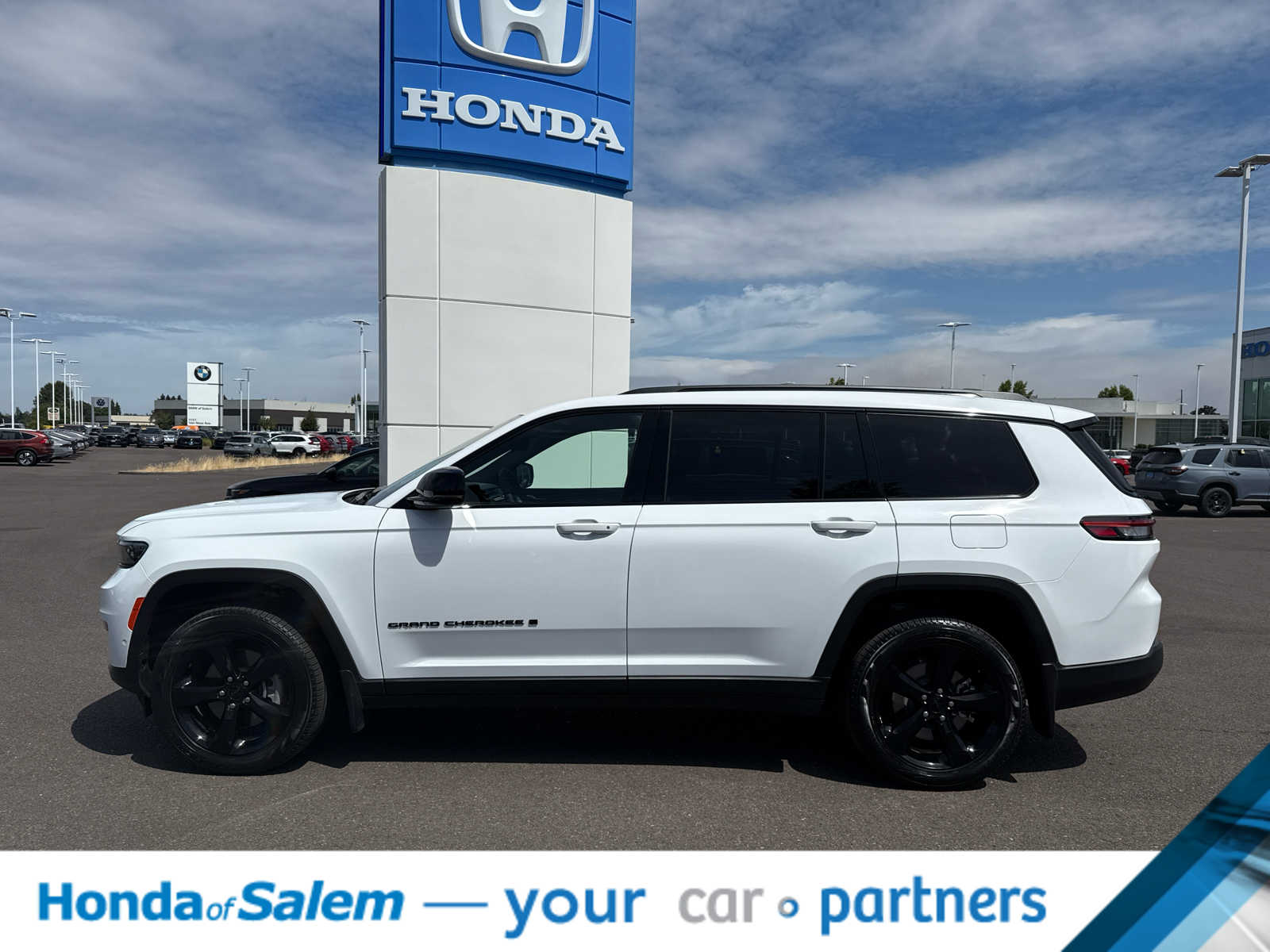 Thumbnail: 2024 Jeep Grand Cherokee L - 3