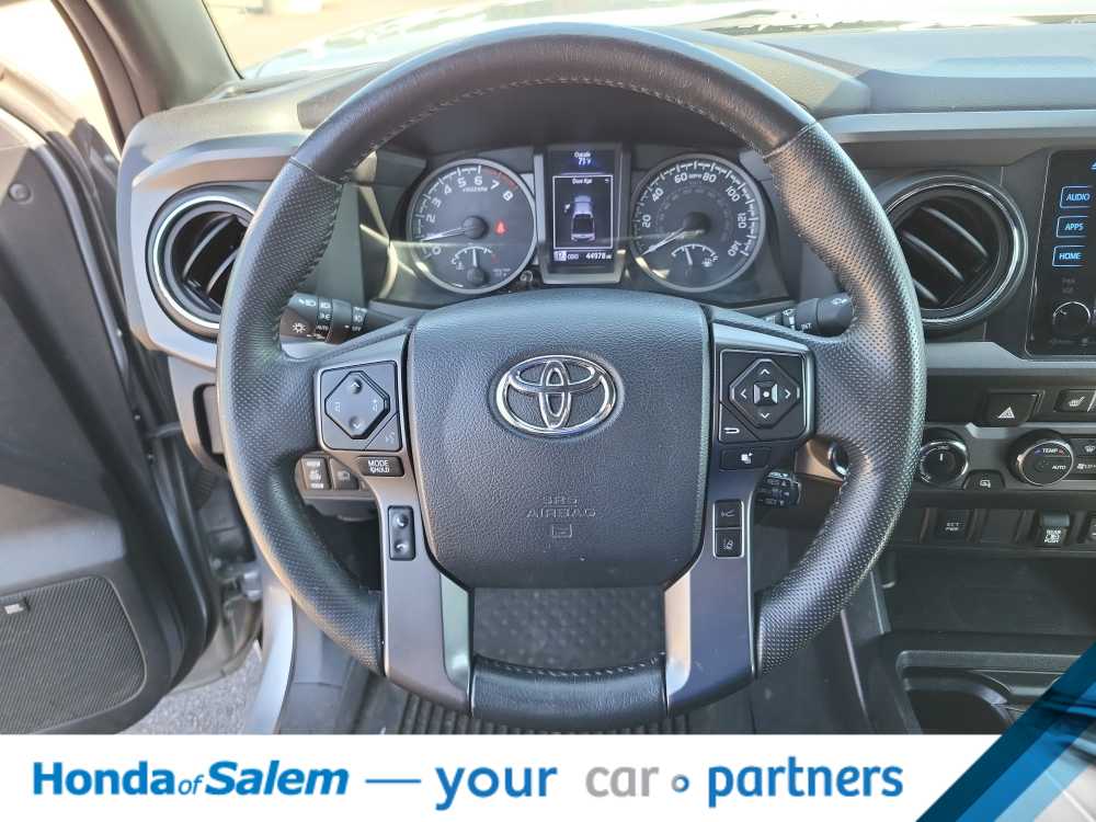 Thumbnail: 2019 Toyota Tacoma - 15