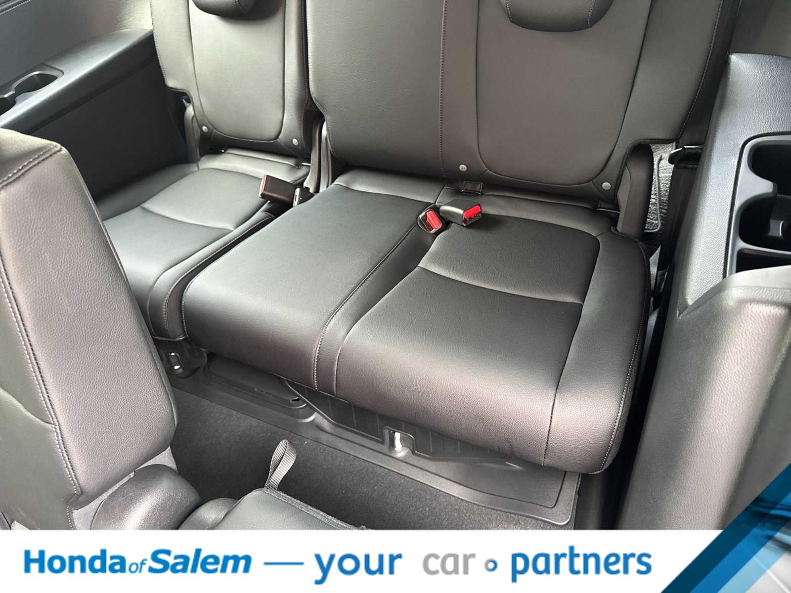 Thumbnail: 2026 Honda Odyssey - 15