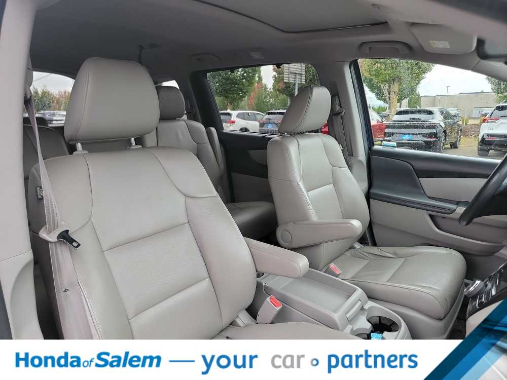 Thumbnail: 2016 Honda Odyssey - 14