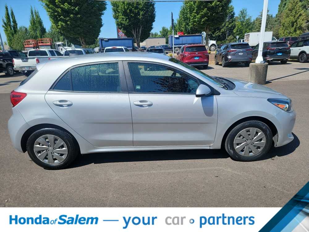 Thumbnail: 2019 Kia Rio - 23