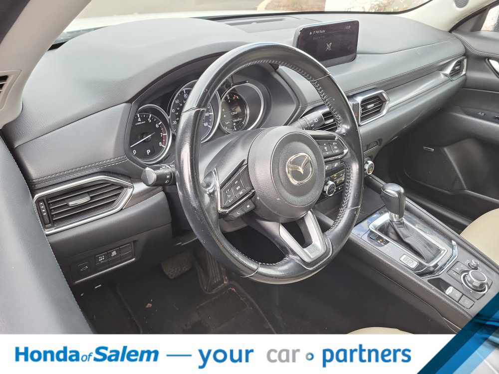 2018 Mazda CX-5 Touring photo 2