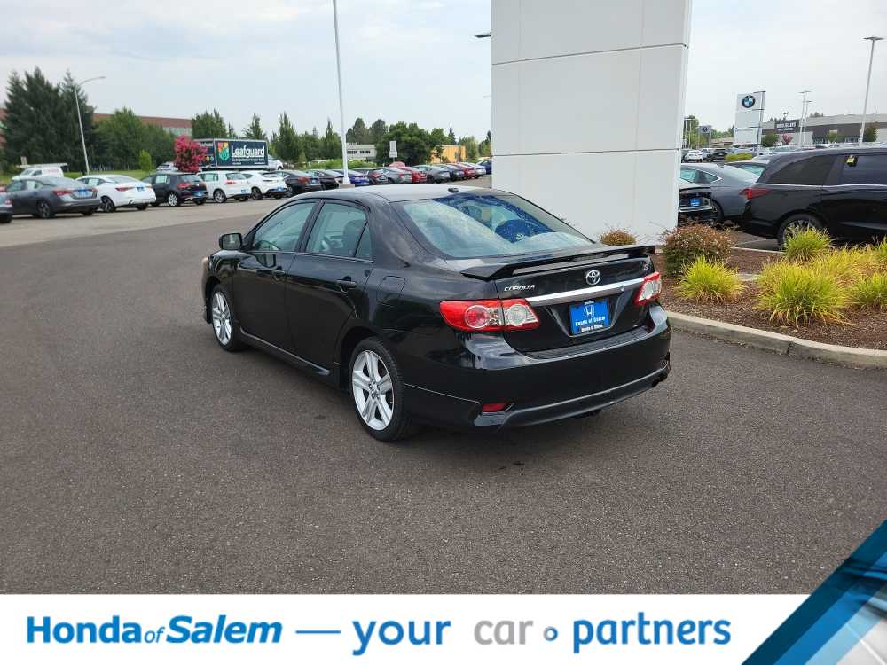 Thumbnail: 2013 Toyota Corolla - 4