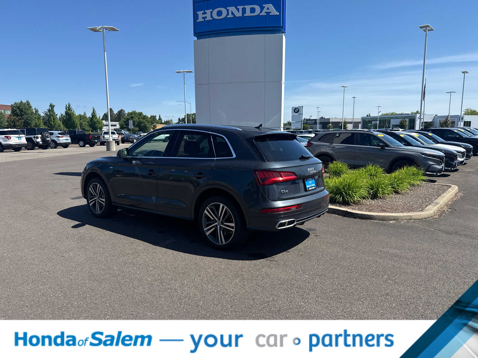 Thumbnail: 2020 Audi Q5 - 4