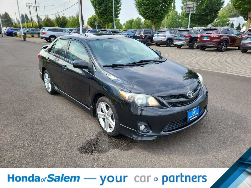 Thumbnail: 2013 Toyota Corolla - 24