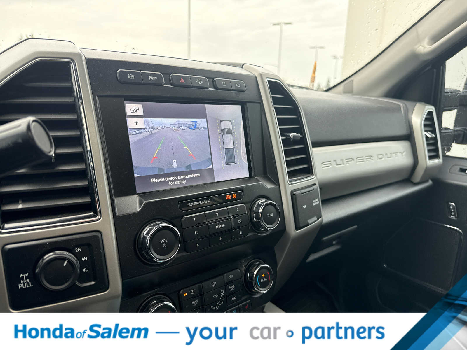 Thumbnail: 2019 Ford F-250 - 17