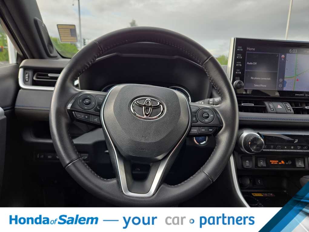 Thumbnail: 2022 Toyota RAV4 - 12