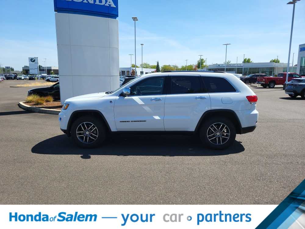 Thumbnail: 2018 Jeep Grand Cherokee - 3
