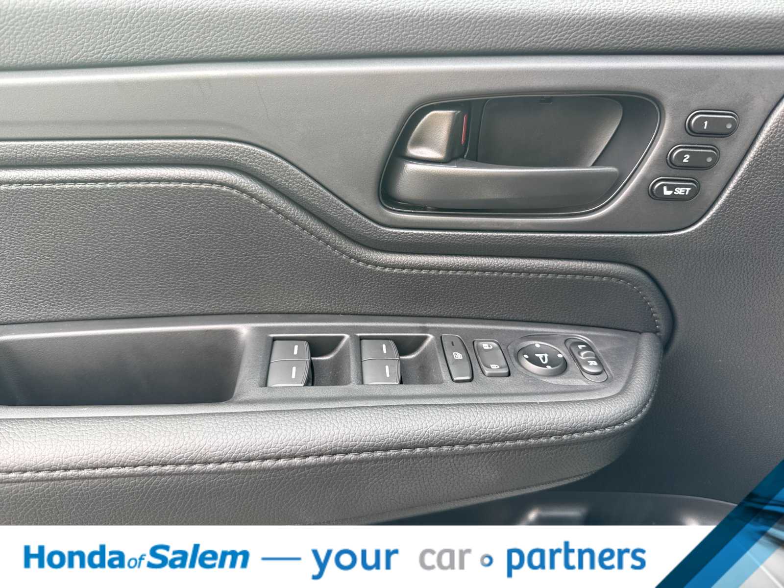 Thumbnail: 2026 Honda Odyssey - 12