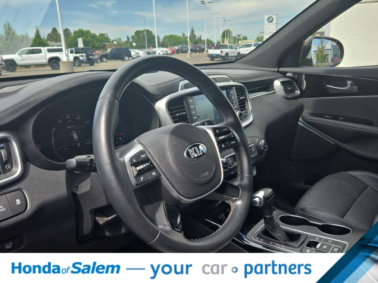 Thumbnail: 2019 Kia Sorento - 2