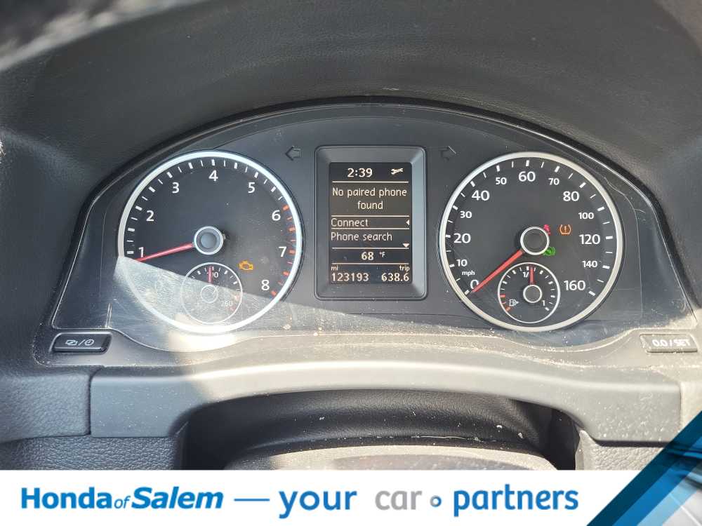 2013 Volkswagen Tiguan S 18