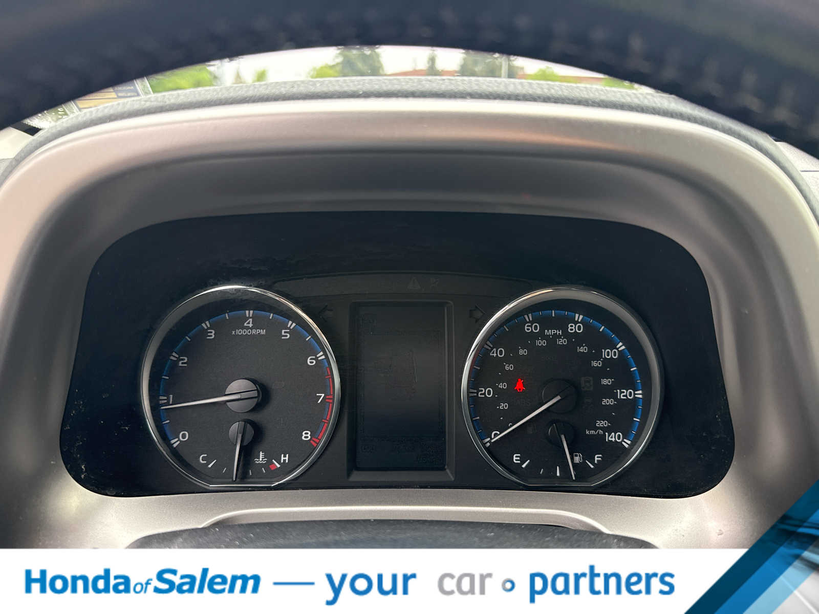 Thumbnail: 2018 Toyota RAV4 - 19