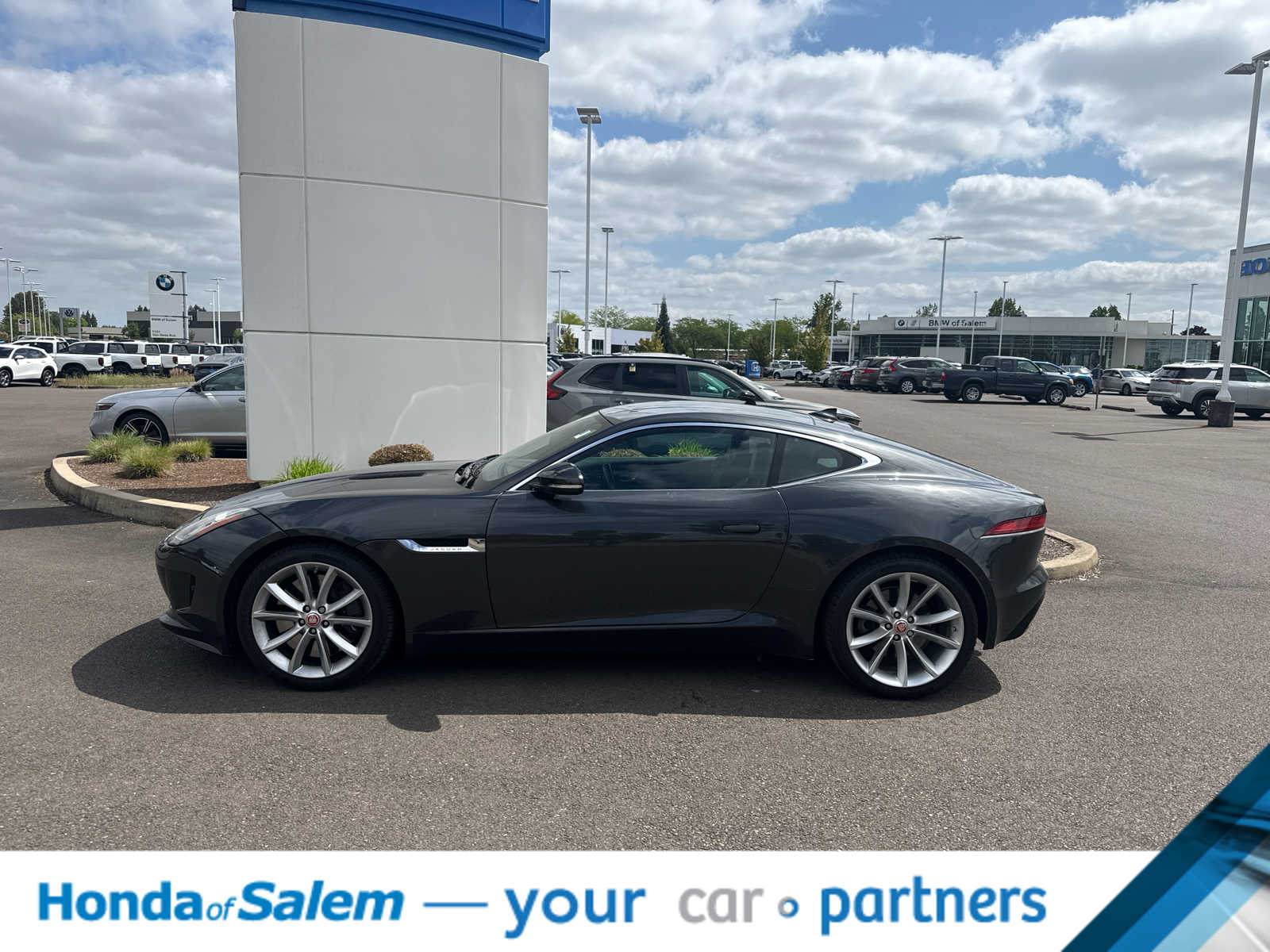 Thumbnail: 2016 Jaguar F-Type - 3