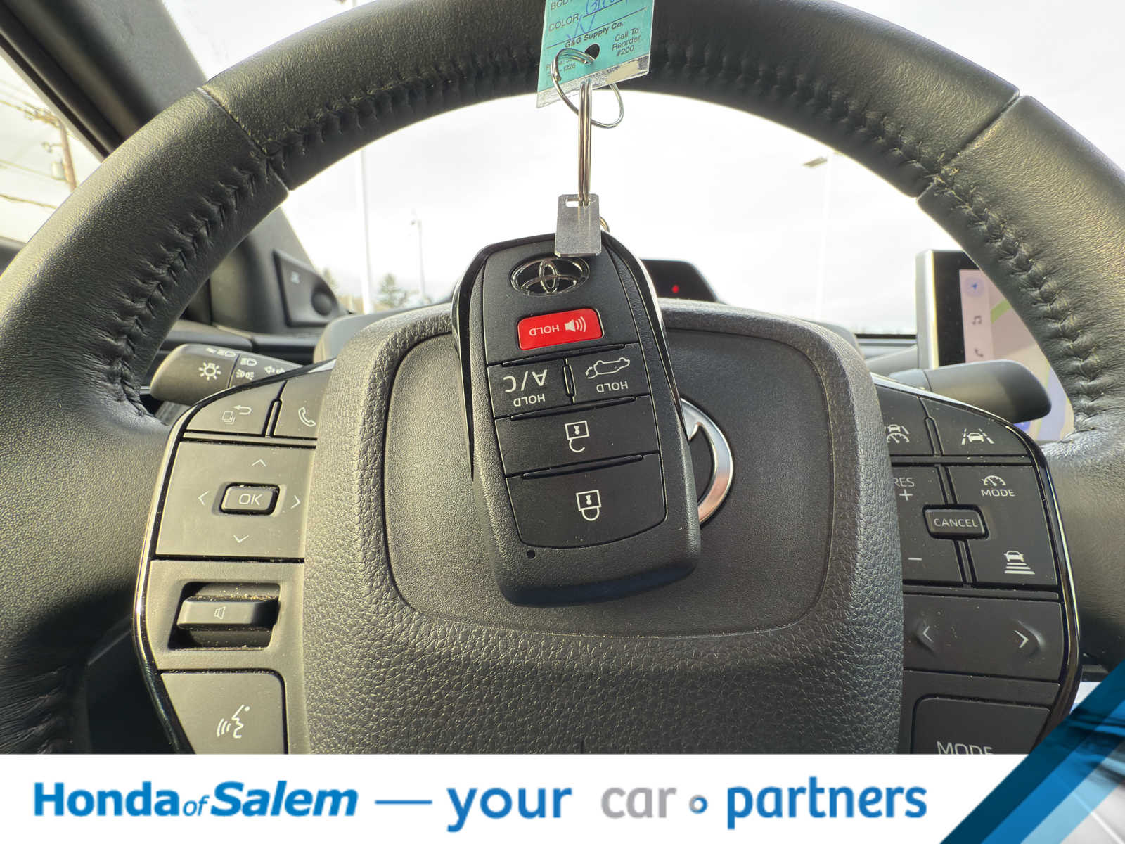 Thumbnail: 2023 Toyota bZ4X - 22