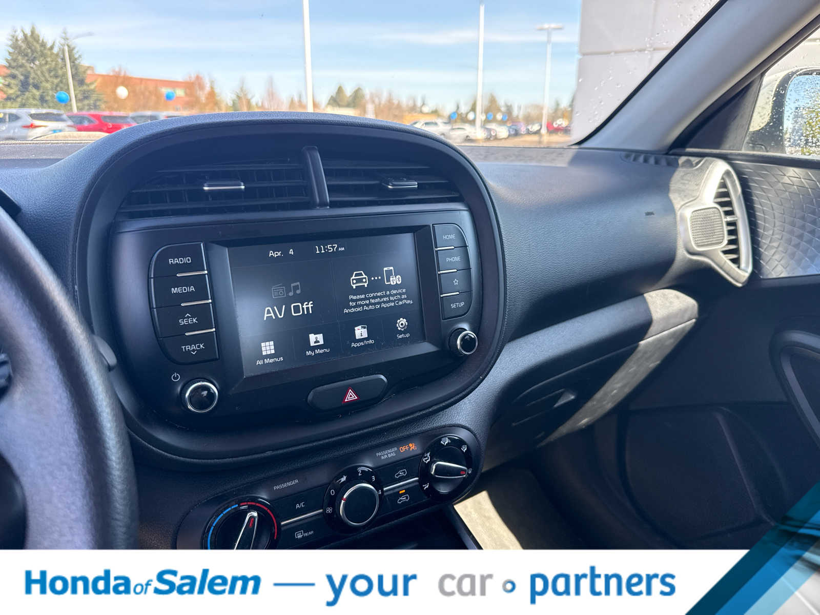 Thumbnail: 2020 Kia Soul - 16