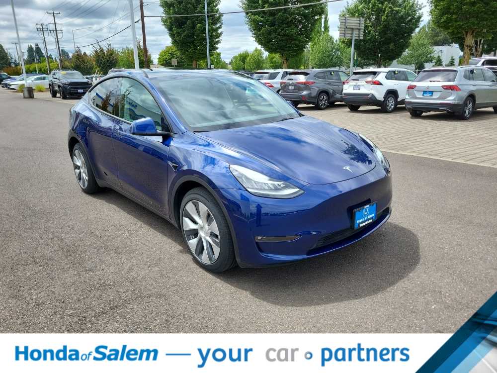 Thumbnail: 2023 Tesla Model Y - 24