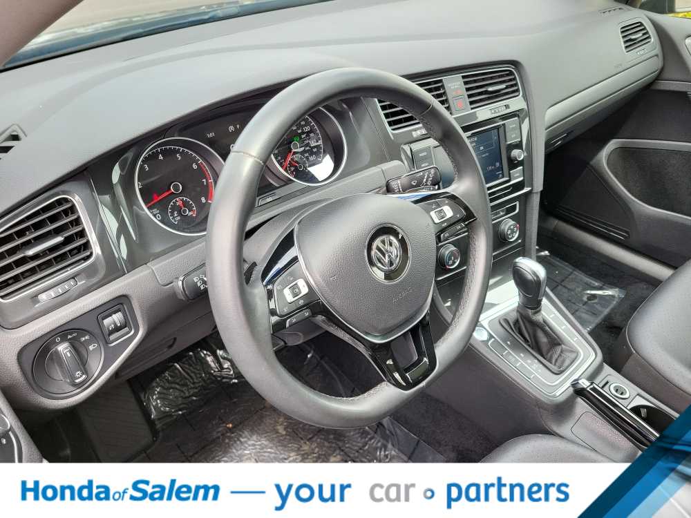 Thumbnail: 2021 Volkswagen Golf - 2