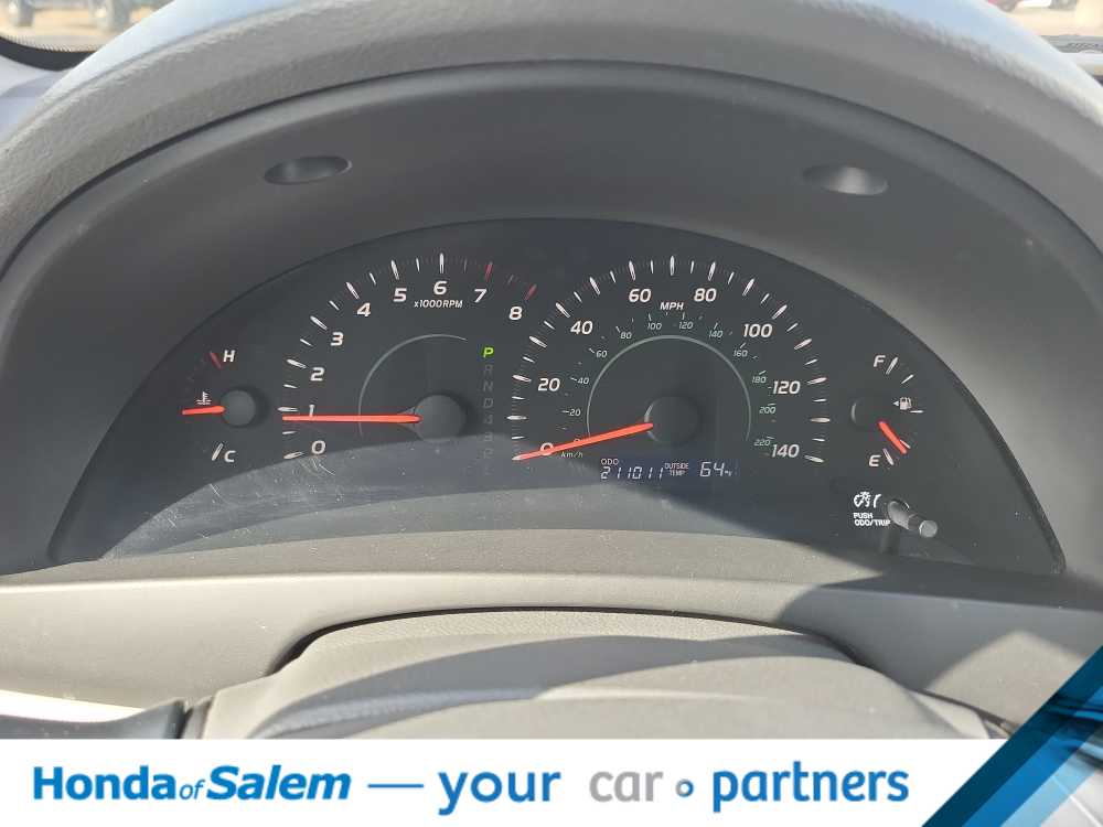 2008 Toyota Camry LE 18