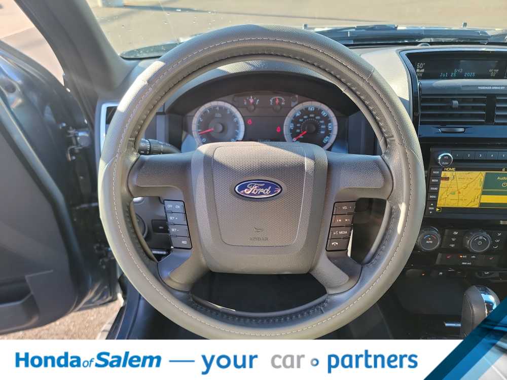 Thumbnail: 2010 Ford Escape - 15