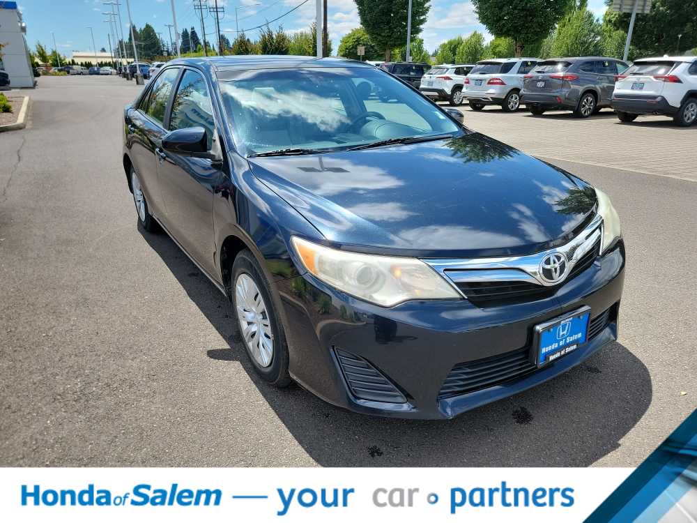 Thumbnail: 2012 Toyota Camry - 24