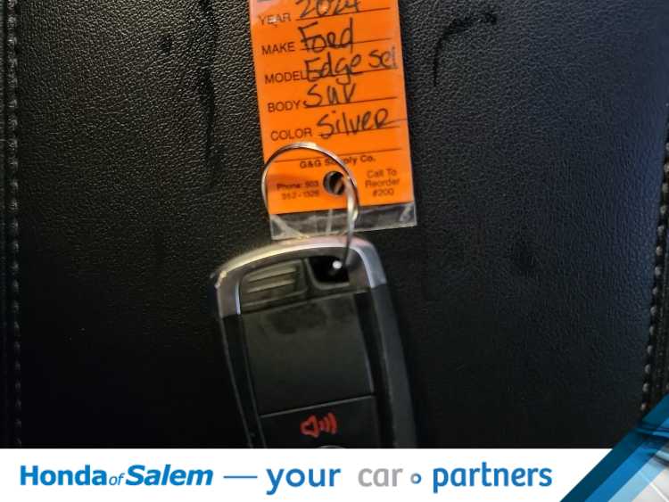 Thumbnail: 2024 Ford Edge - 20