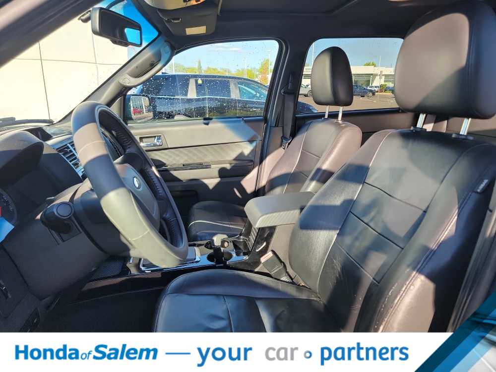 Thumbnail: 2010 Ford Escape - 11