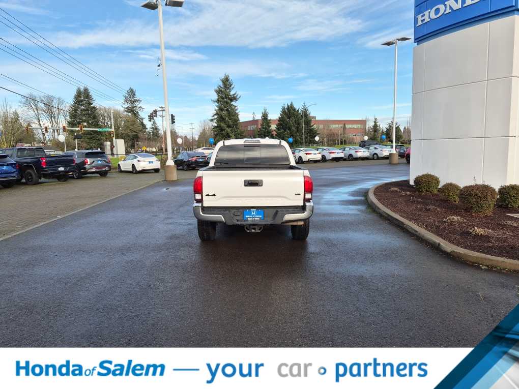 Thumbnail: 2023 Toyota Tacoma - 5