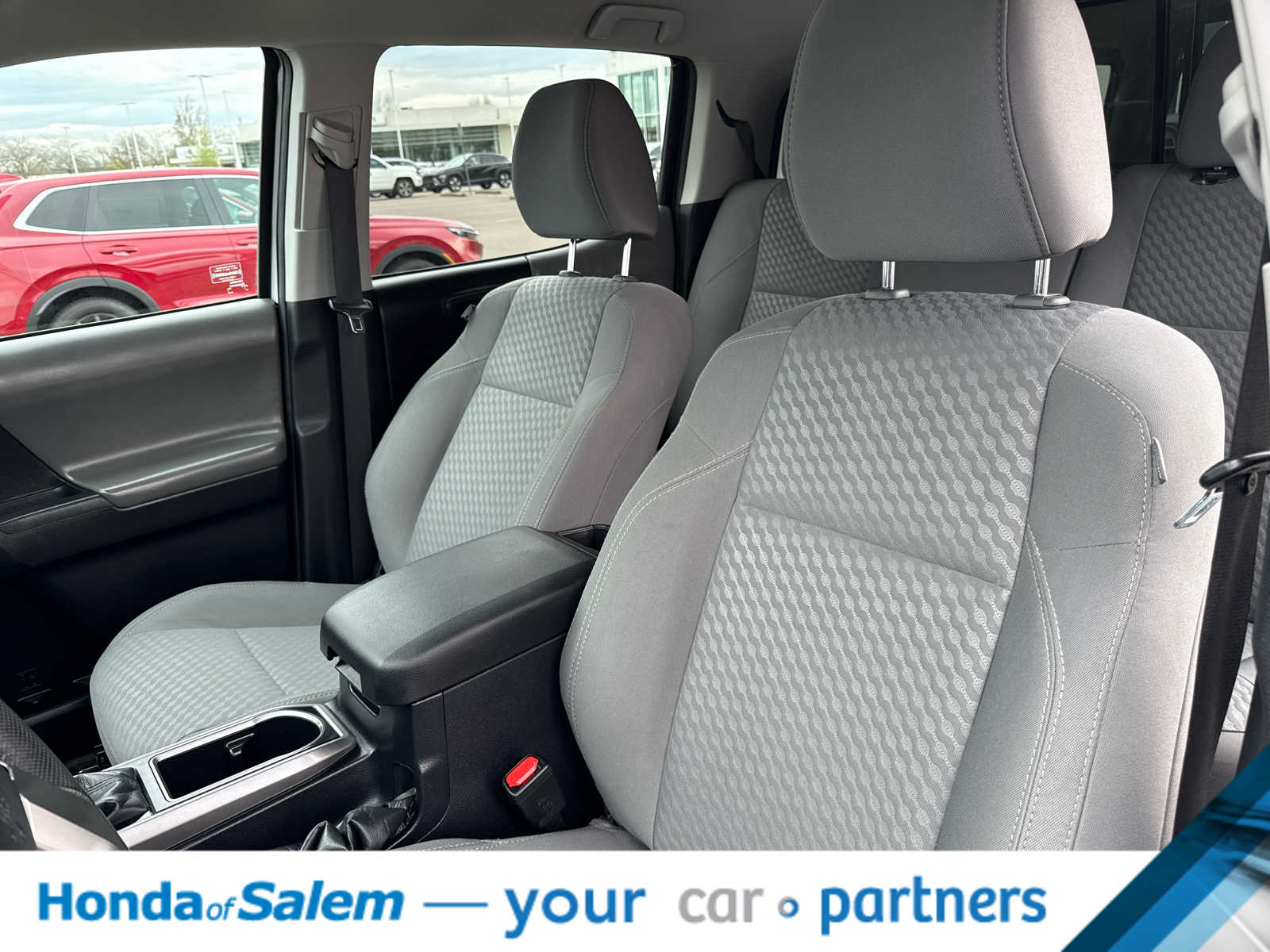 Thumbnail: 2021 Toyota Tacoma - 11