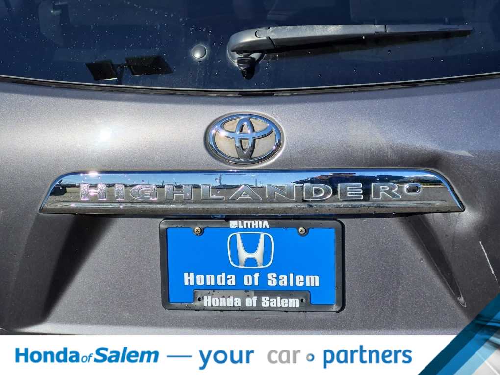 Thumbnail: 2012 Toyota Highlander - 7