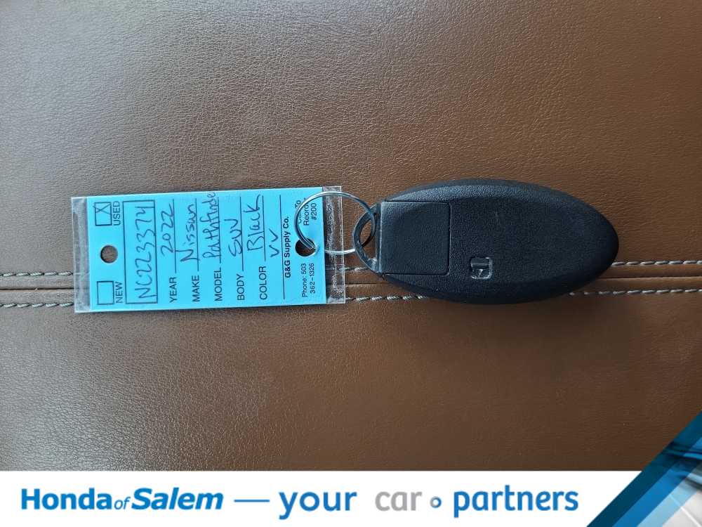 Thumbnail: 2022 Nissan Pathfinder - 20