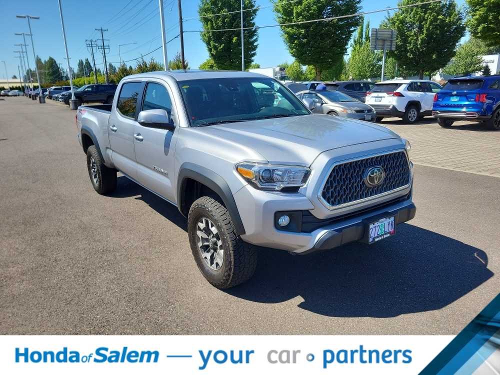 Thumbnail: 2019 Toyota Tacoma - 24