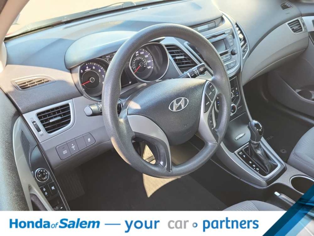 Used 2015 Hyundai Elantra SE Sedan