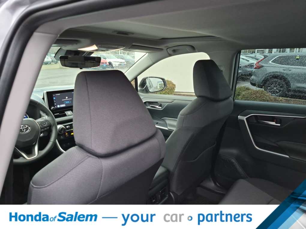 Thumbnail: 2025 Toyota RAV4 - 12