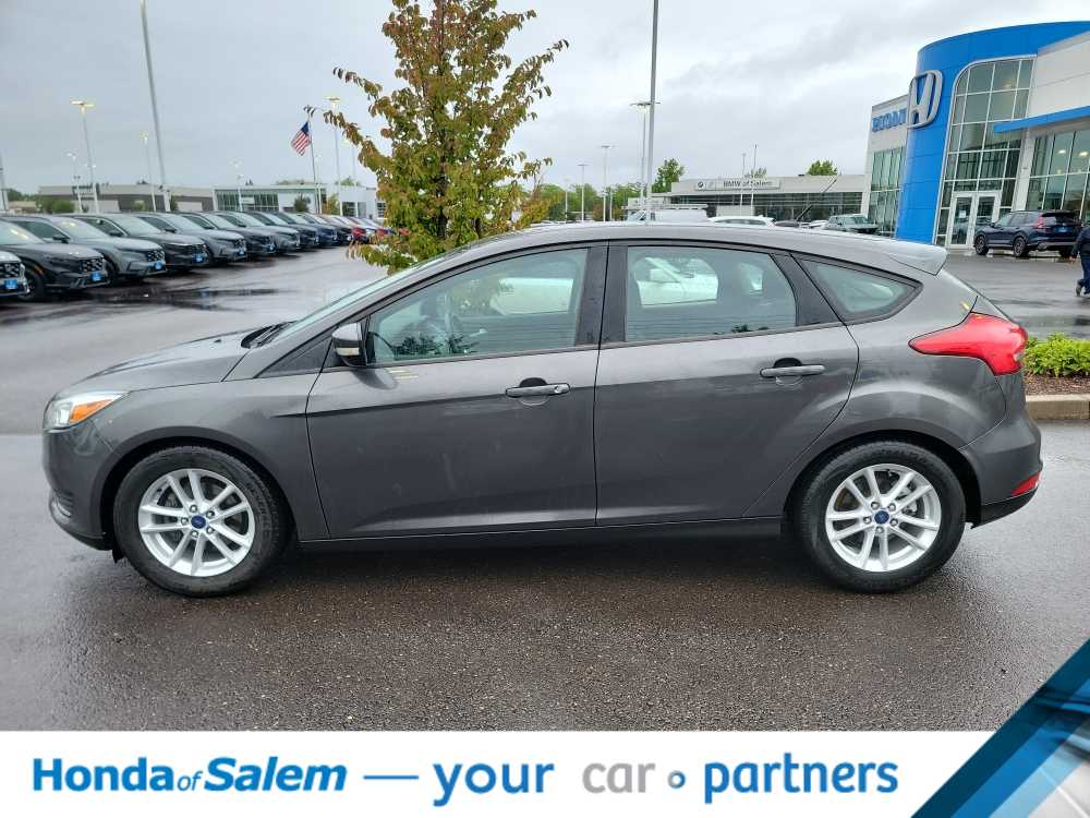 Thumbnail: 2015 Ford Focus - 3