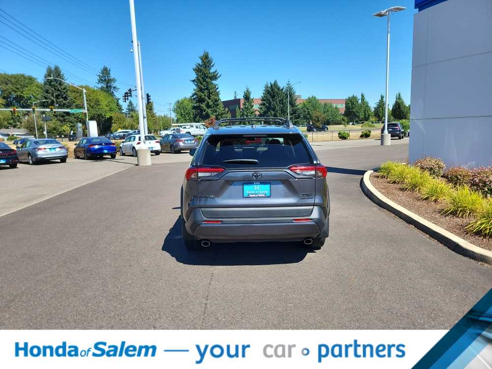 Thumbnail: 2022 Toyota RAV4 - 5