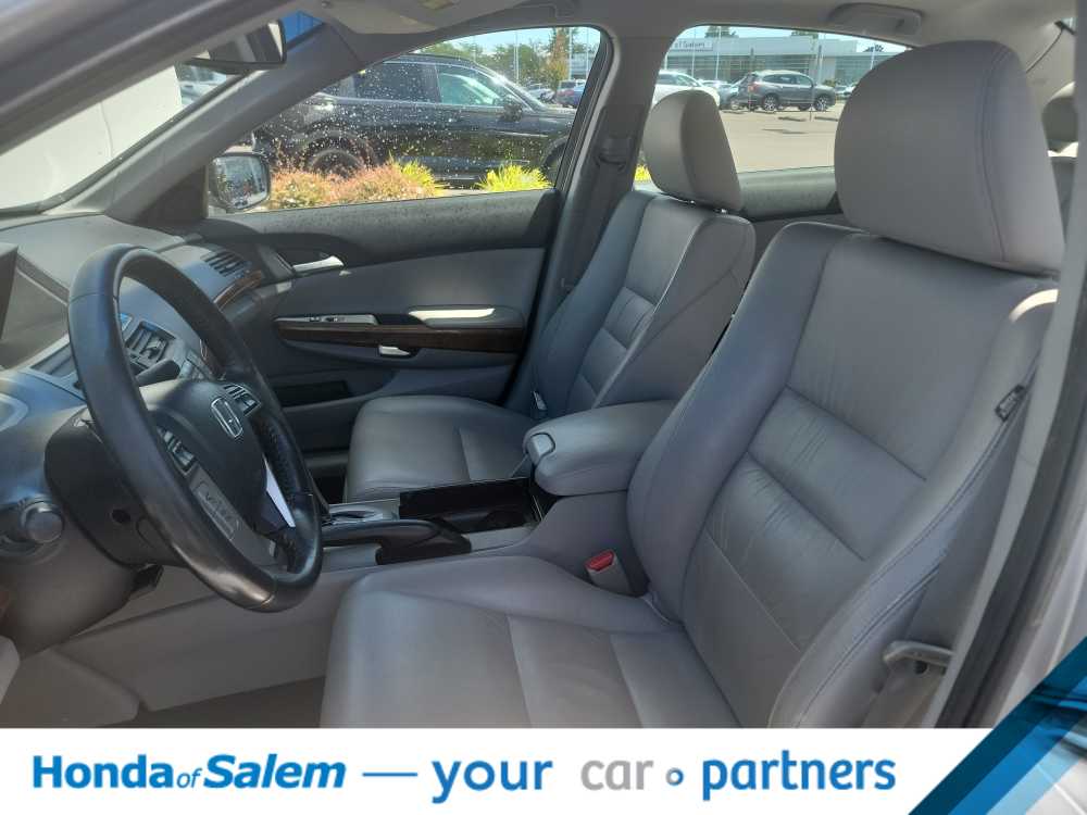 Thumbnail: 2011 Honda Accord - 11