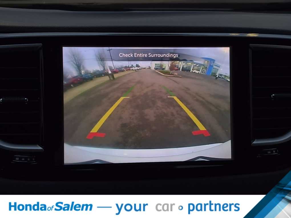 Thumbnail: 2024 Chrysler Pacifica - 25