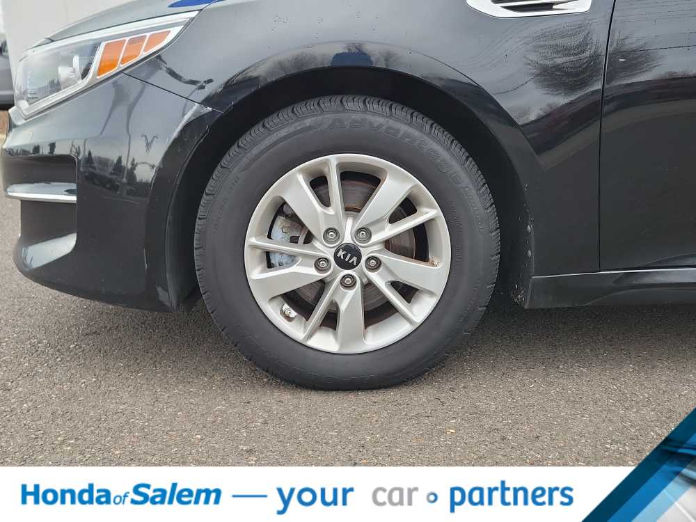 Thumbnail: 2016 Kia Optima - 8