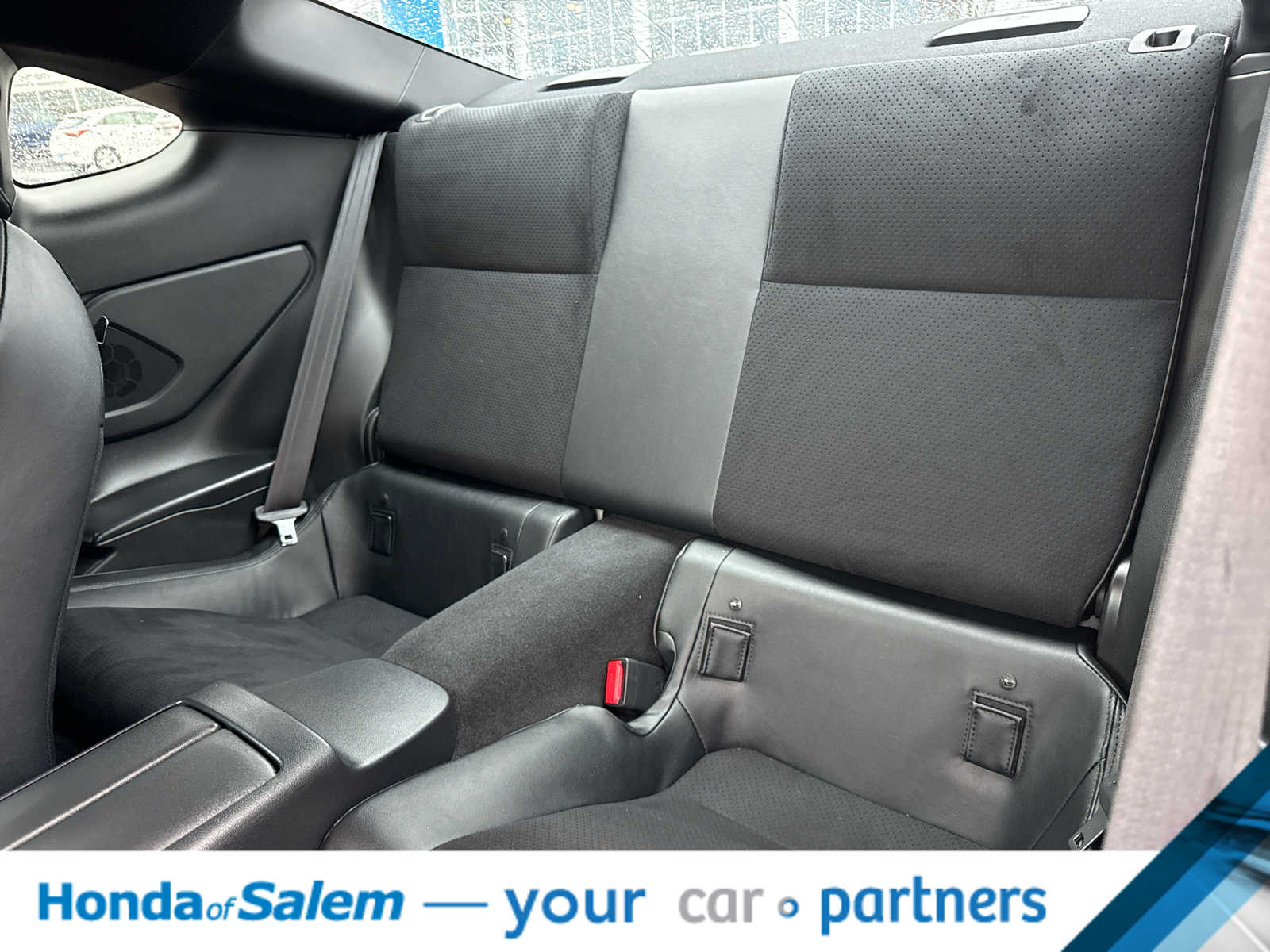 Thumbnail: 2025 Toyota GR86 - 13