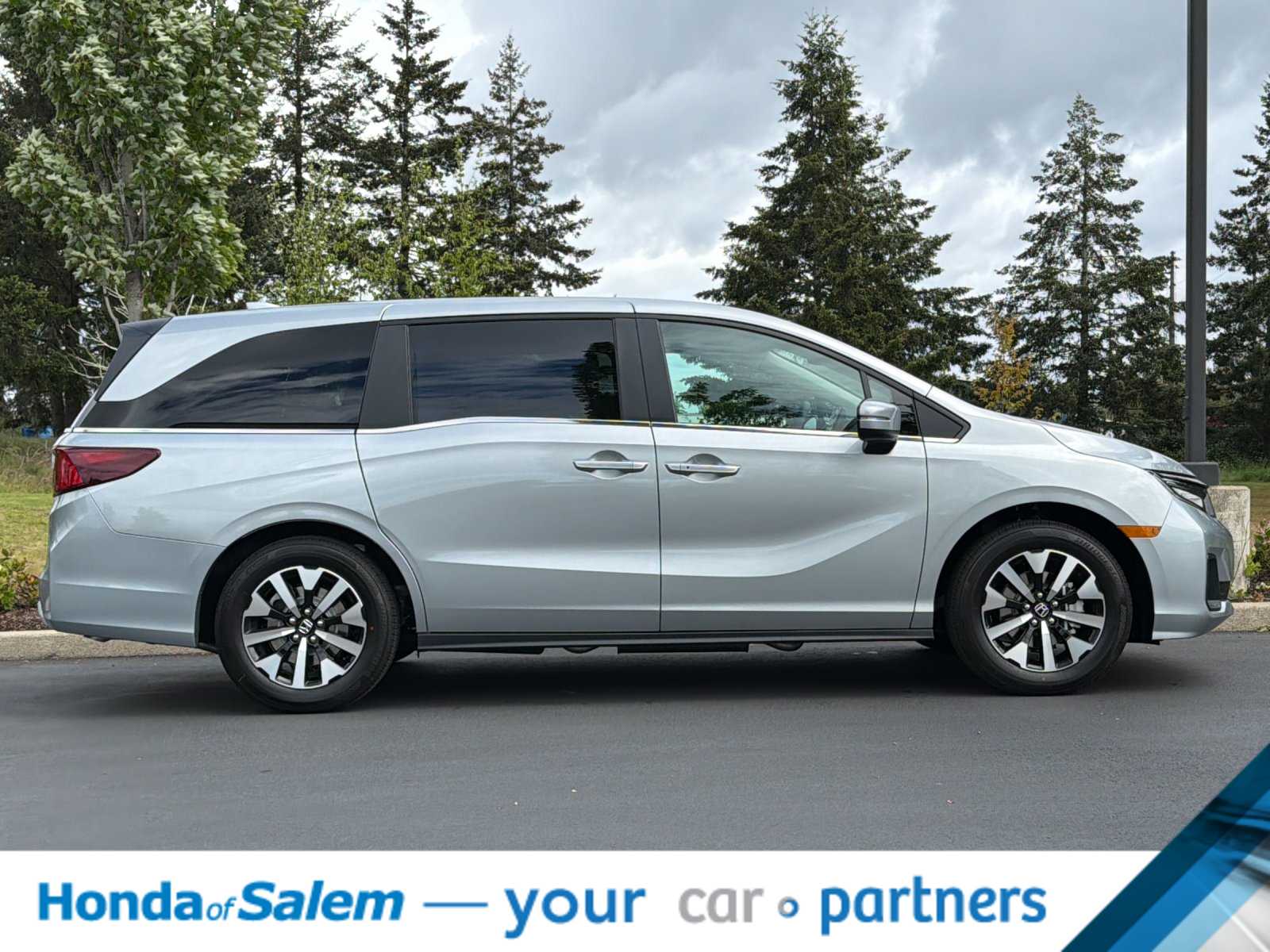 Thumbnail: 2026 Honda Odyssey - 8