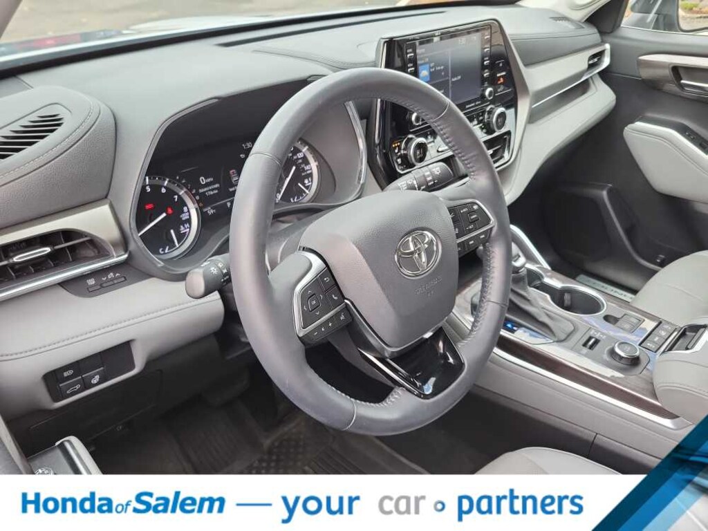 Used 2020 Toyota Highlander Limited SUV