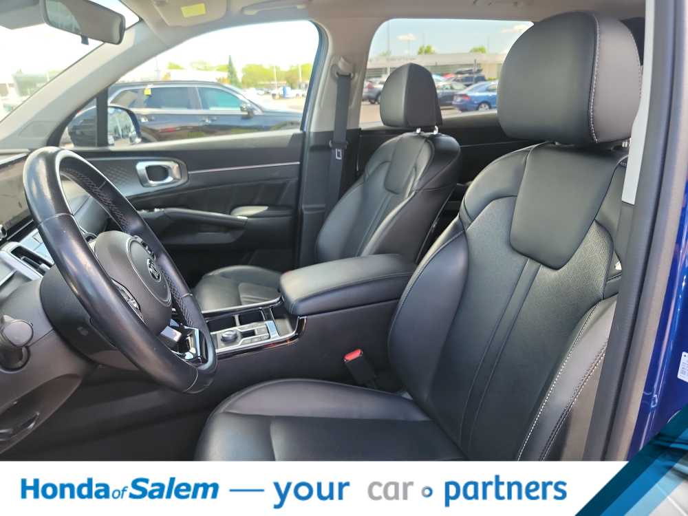 Thumbnail: 2021 Kia Sorento - 11