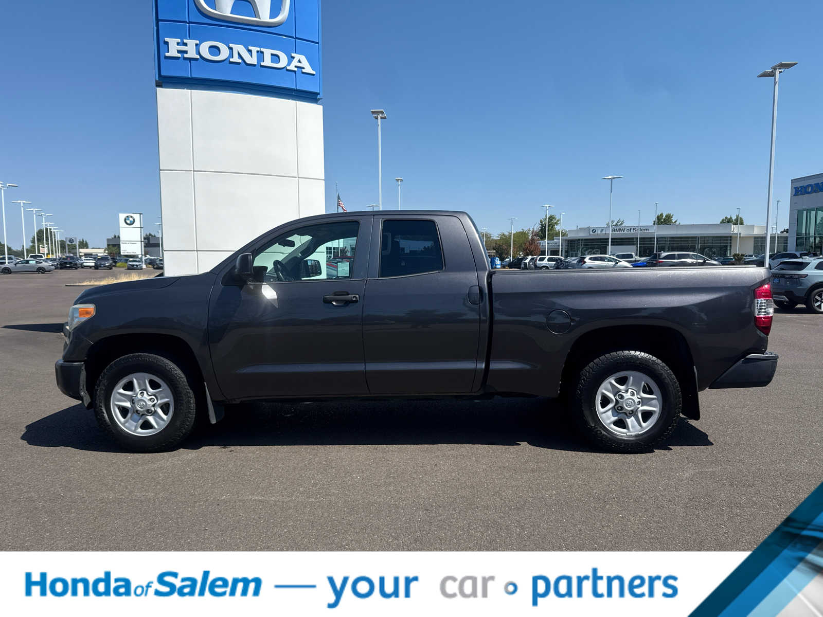 Thumbnail: 2014 Toyota Tundra - 3