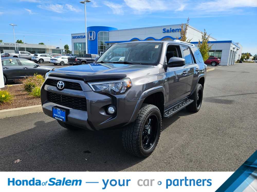 2017 Toyota 4Runner SR5 -
                Salem, OR