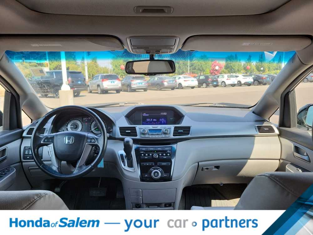 Thumbnail: 2012 Honda Odyssey - 10