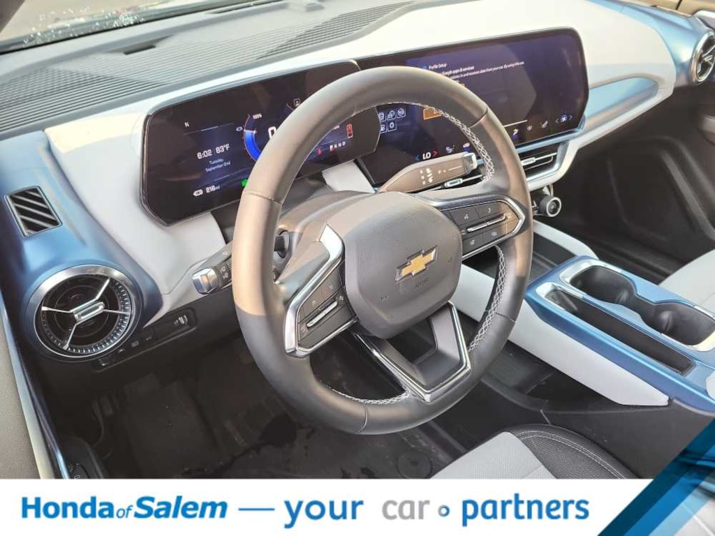 Used 2024 Chevrolet Equinox EV LT w/2LT SUV